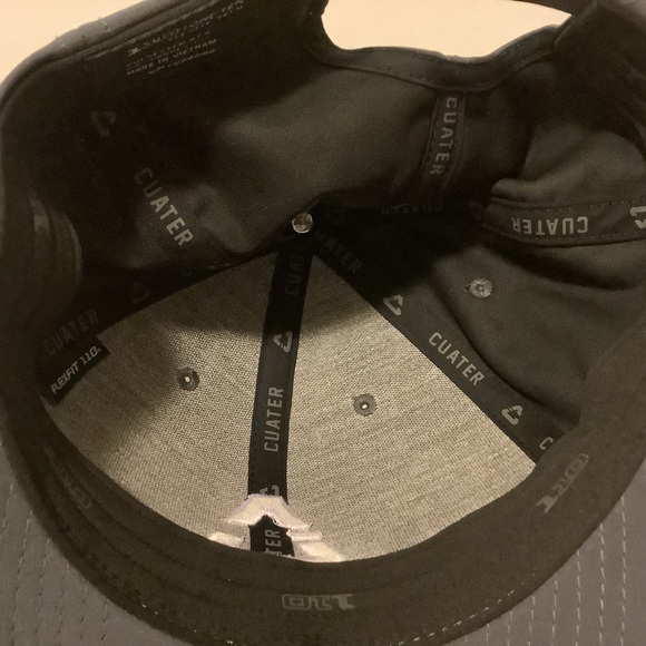 Cuater Travis Mathew Flex Fit Tech Golf Hat Gray With White Logo SnapBack Cap - Picture 5 of 16